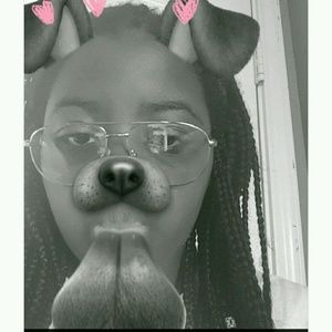 Meet your Posher, Aviah